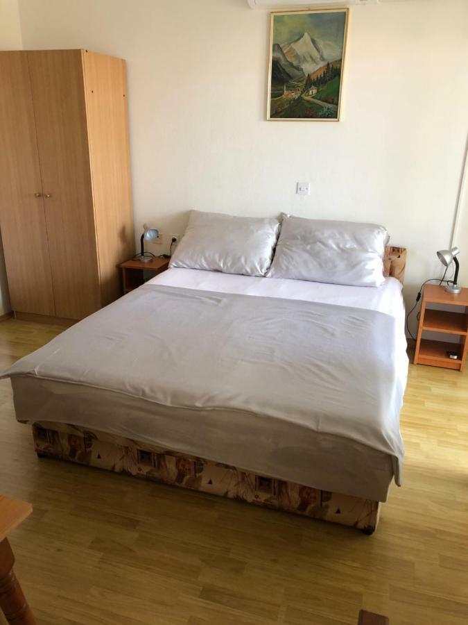 Apartmani Gabi Cesarica Exterior foto