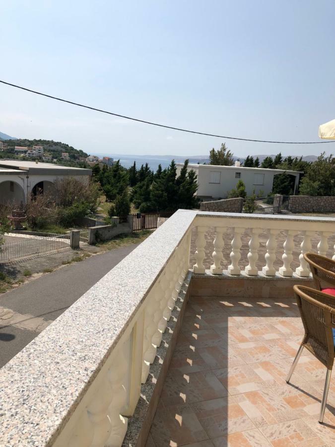Apartmani Gabi Cesarica Exterior foto